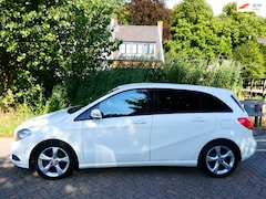 Mercedes-Benz B-klasse - 180 Automaat 122pk Clima Cruise LED PDC Historie