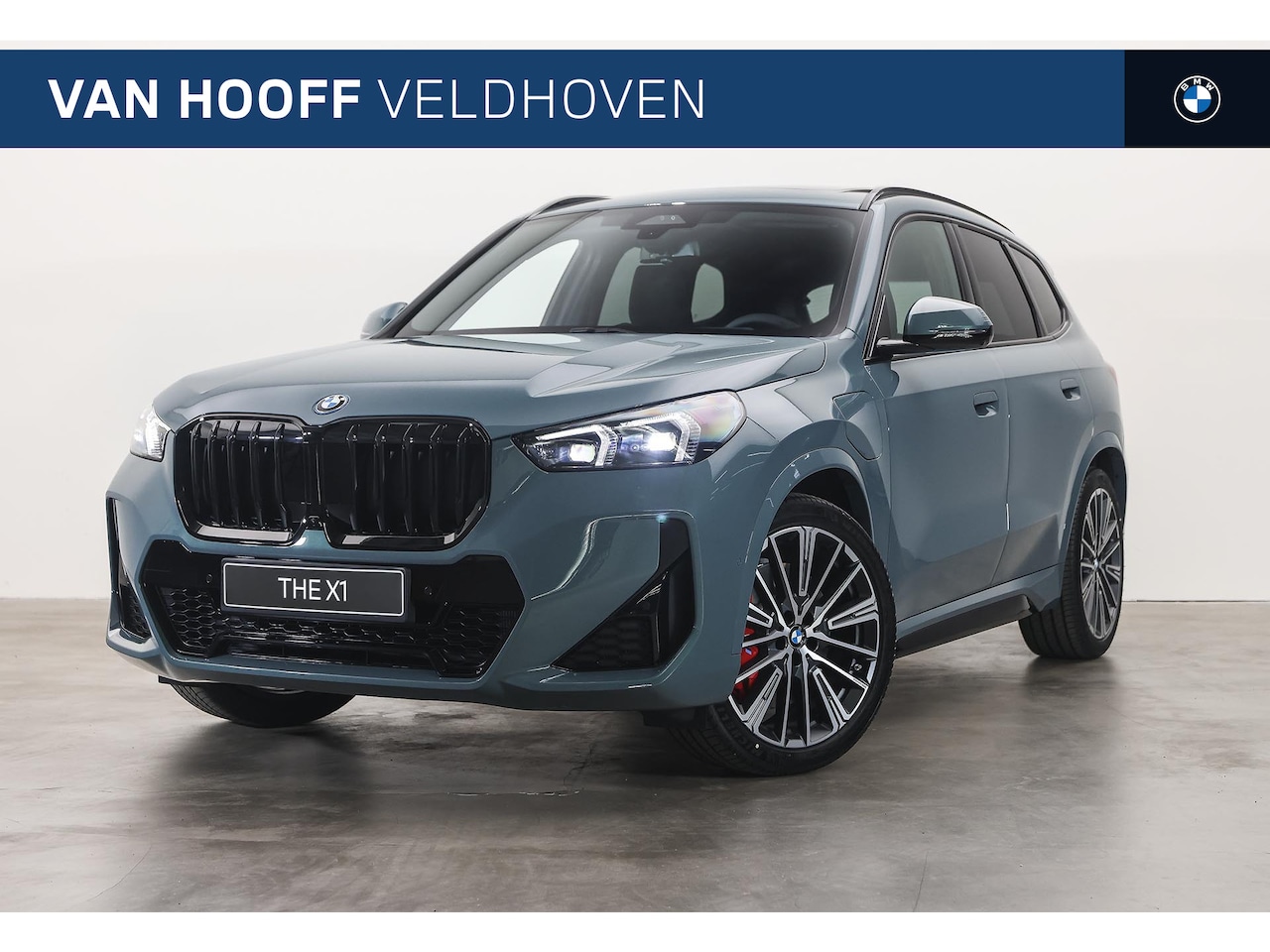 BMW X1 - xDrive25e M Sport Automaat / Panoramadak / Trekhaak / Adaptieve LED / Sportstoelen / M Ada - AutoWereld.nl