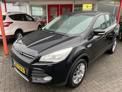 Ford Kuga - 1.6 150PK eccoboost Bluetooth Nieuwe Distributieriem Winterpakket