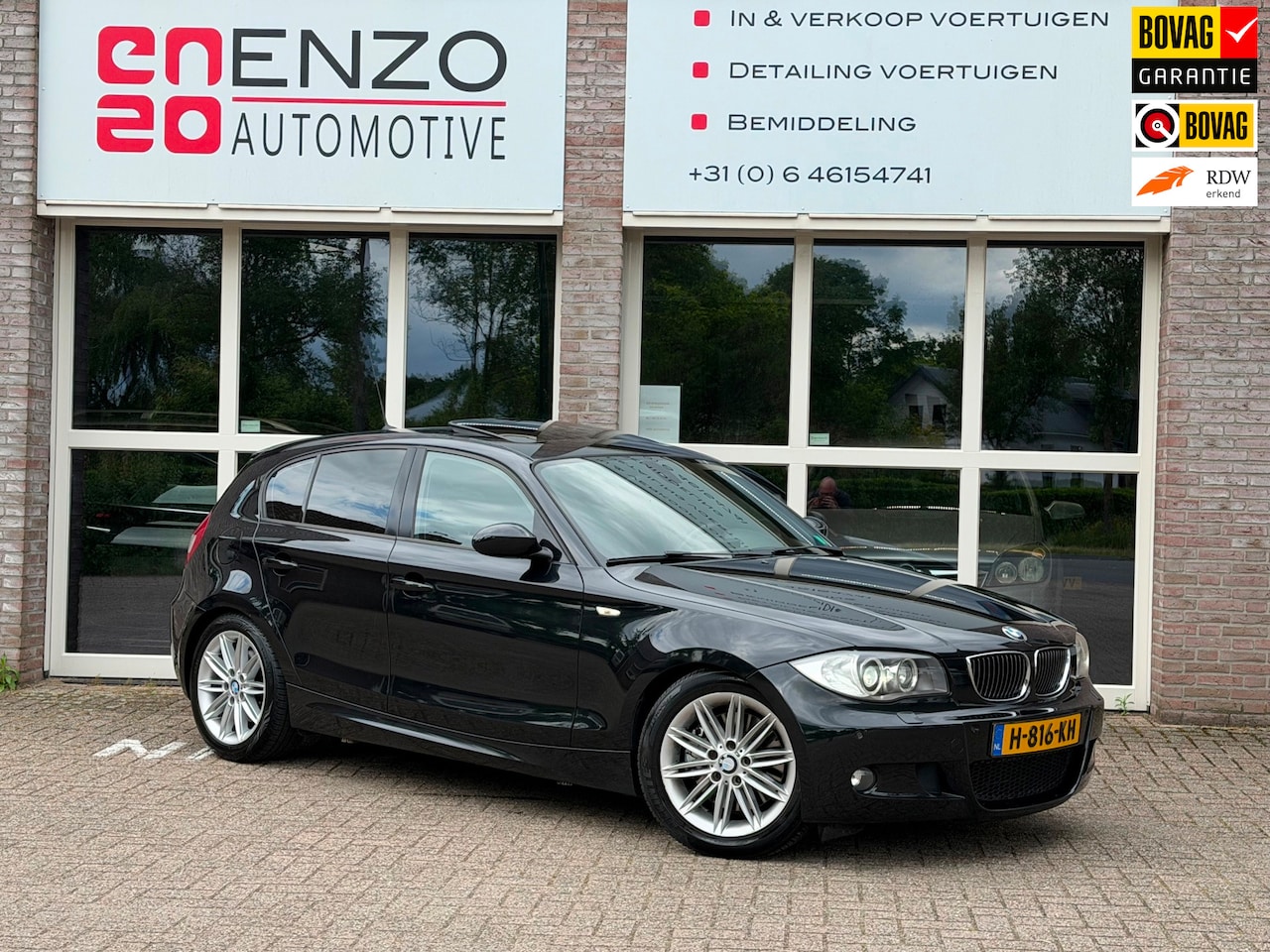 BMW 1-serie - 130i Executive zeer nette staat! Xenon Pano M-pack - AutoWereld.nl