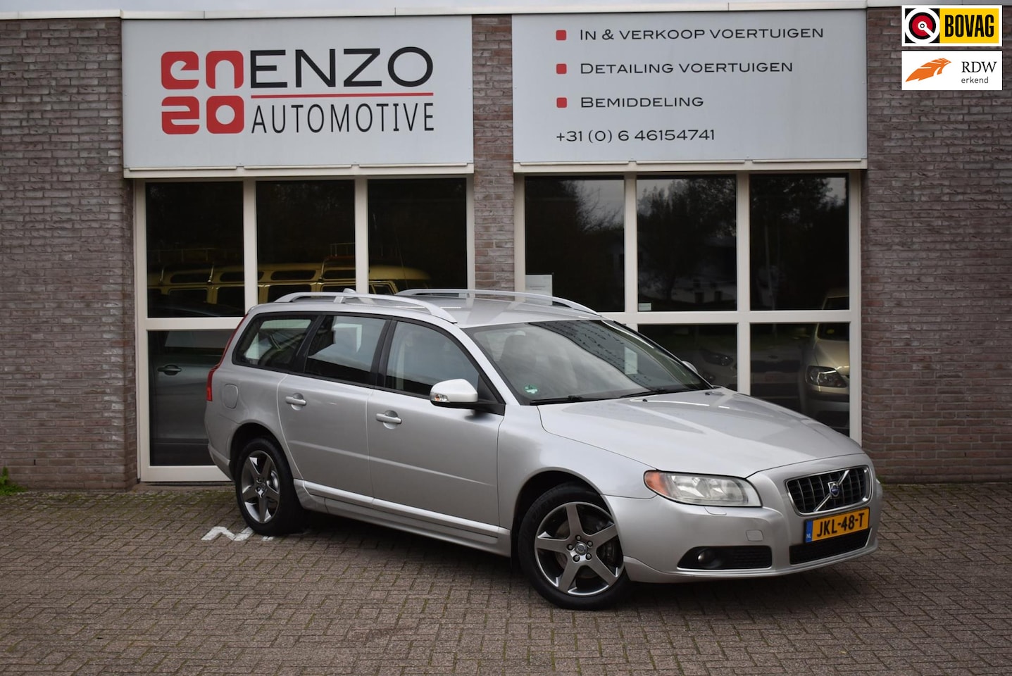 Volvo V70 - 2.5T Youngtimer Trekhaak Automaat Cruise Camera Stoelv - AutoWereld.nl