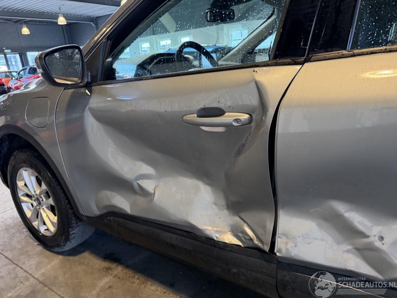 Ford Kuga - 2.5 PHEV Titanium 23.000 KM!