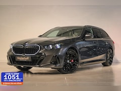 BMW 5-serie Touring - 550e xDrive PANO | B&W | 4w-best | TREKH