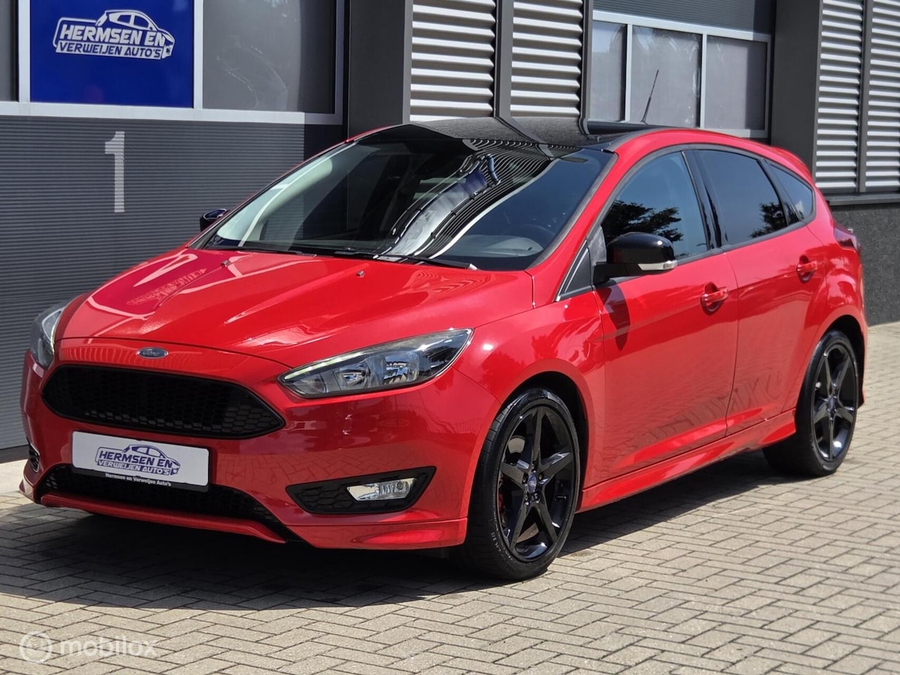Ford Focus - 1.5 EcoBoost 150pk ST-Line Red Edition distributie nw. - AutoWereld.nl