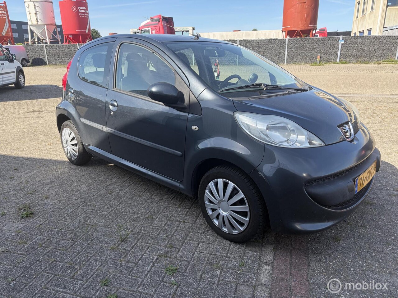 Peugeot 107 - 1.0-12V XS Urban Move 1.0-12V XS Urban Move - AutoWereld.nl