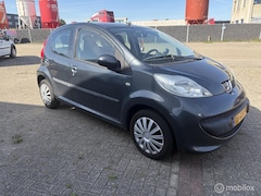 Peugeot 107 - 1.0-12V XS Urban Move