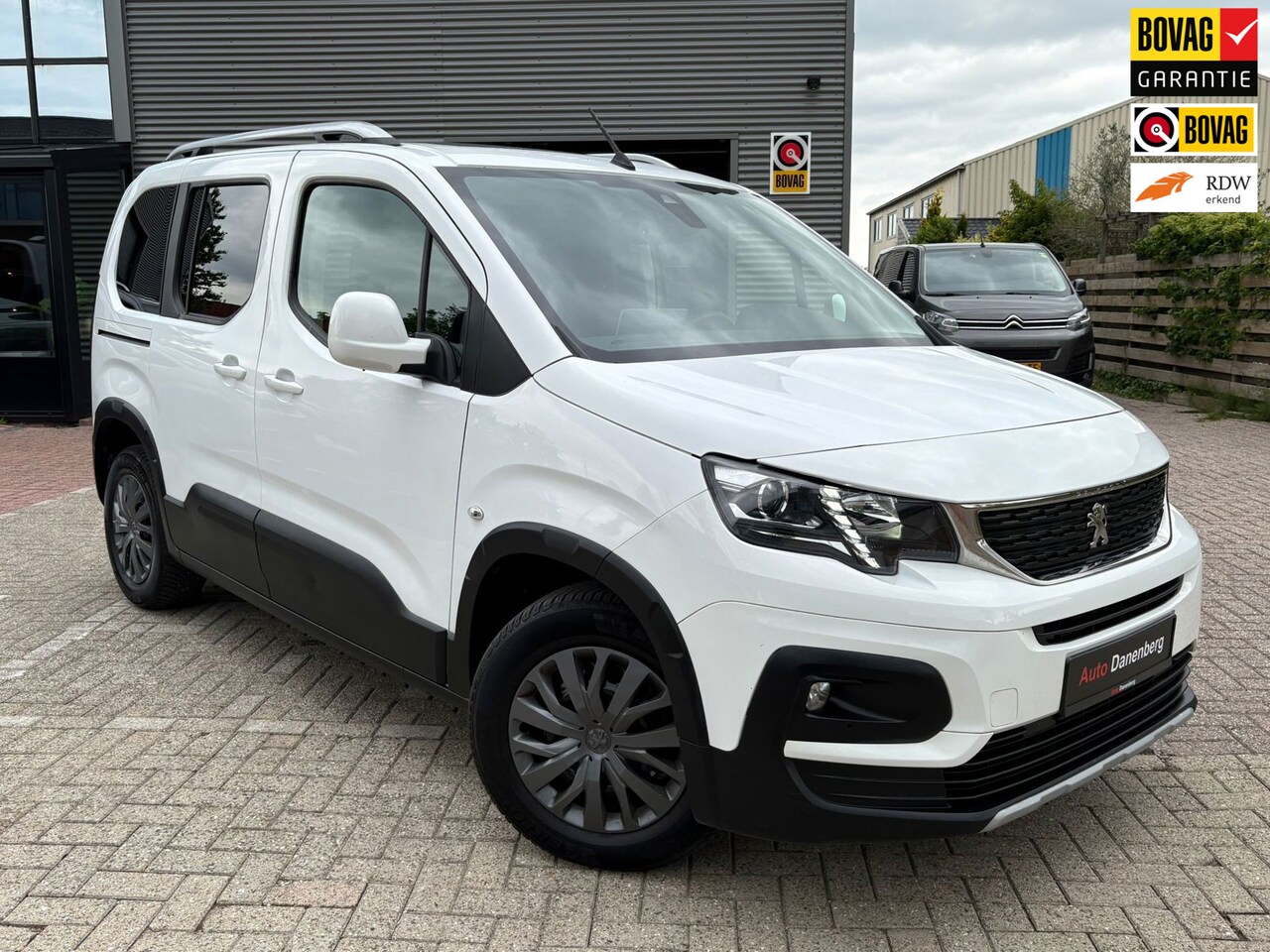 Peugeot Rifter - 1.2 Puretech Allure Pano! GARANTIE - AutoWereld.nl