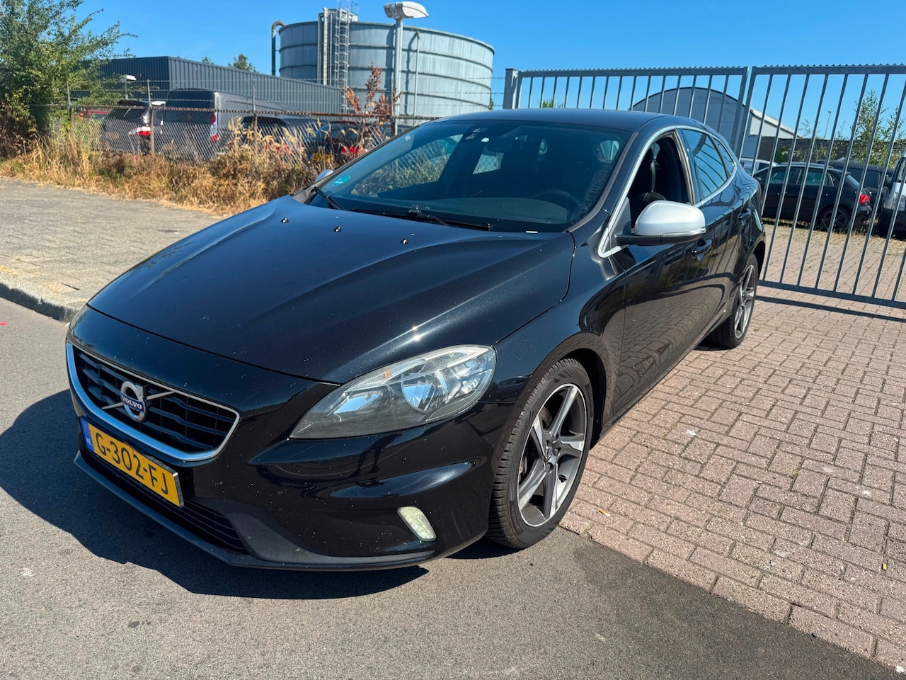 Volvo V40 - 2.0 D2 R-Design AUTOMAAT EURO 6 - AutoWereld.nl