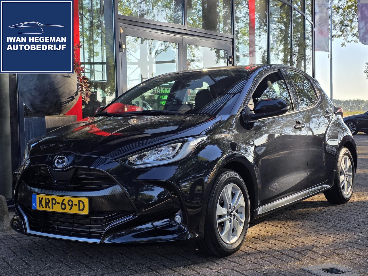 Mazda 2 Hybrid - Toyota Yaris 1.5 | Navigatie via Apple Carplay | Stoel + stuurverwarming | Cruise Control - AutoWereld.nl