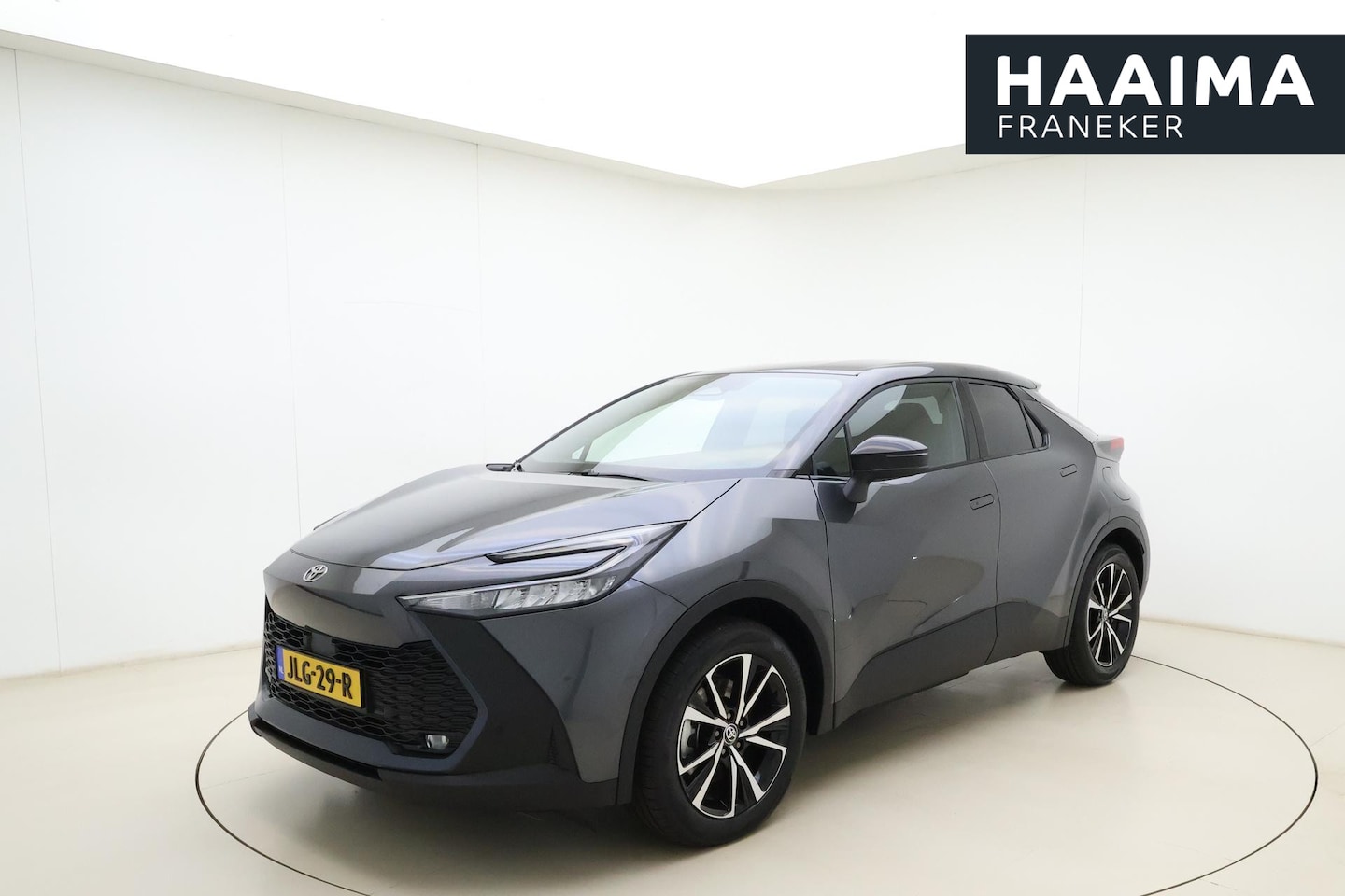 Toyota C-HR - 2.0 Plug-in Hybrid 220 Dynamic Automaat | Trekhaak | Navigatie | Stoel-Stuurverwarming | C - AutoWereld.nl