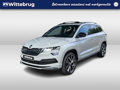 Skoda Karoq - 1.5 TSI ACT Sportline Business / Panorama dak / Carplay / Stoelverwarming voor en achter /