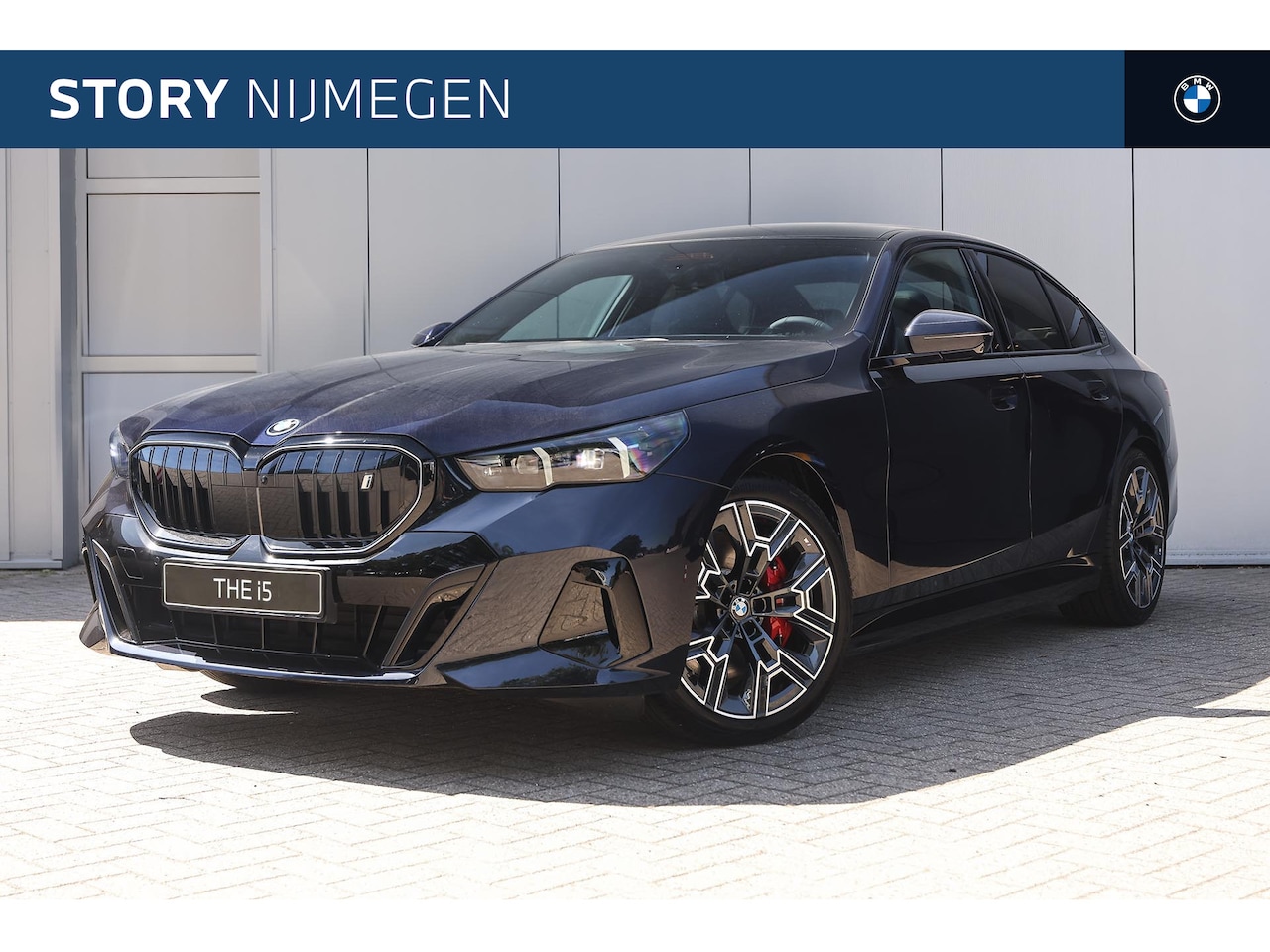 BMW i5 - eDrive40 M Sport / Panoramadak / Adaptieve LED / Verwarmd stuurwiel / Bowers & Wilkins / L - AutoWereld.nl