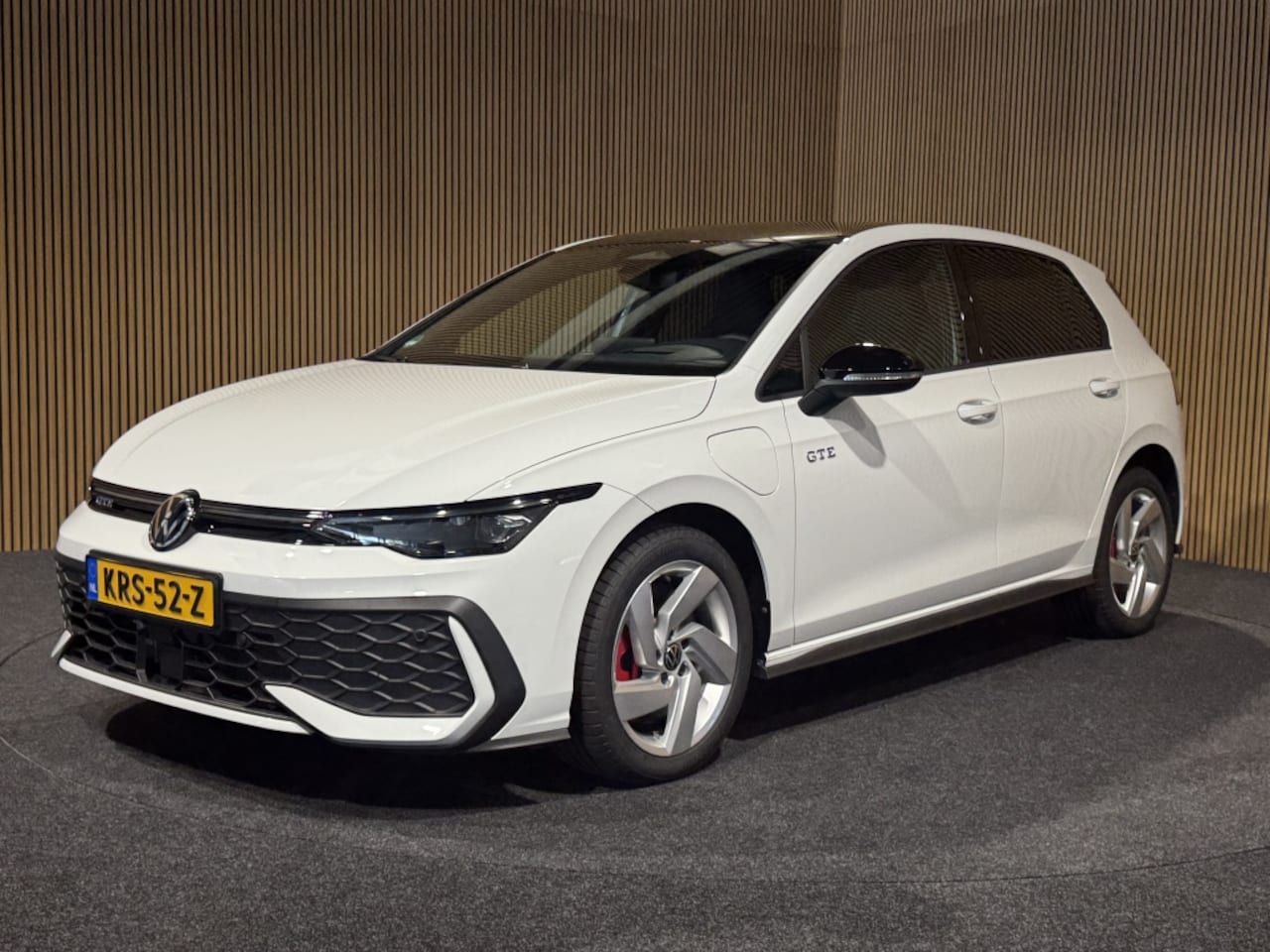 Volkswagen Golf - 1.5 eHybrid GTE | Stoel/stuurverwarming | HUD | Camera | Ad. Cruise | - AutoWereld.nl