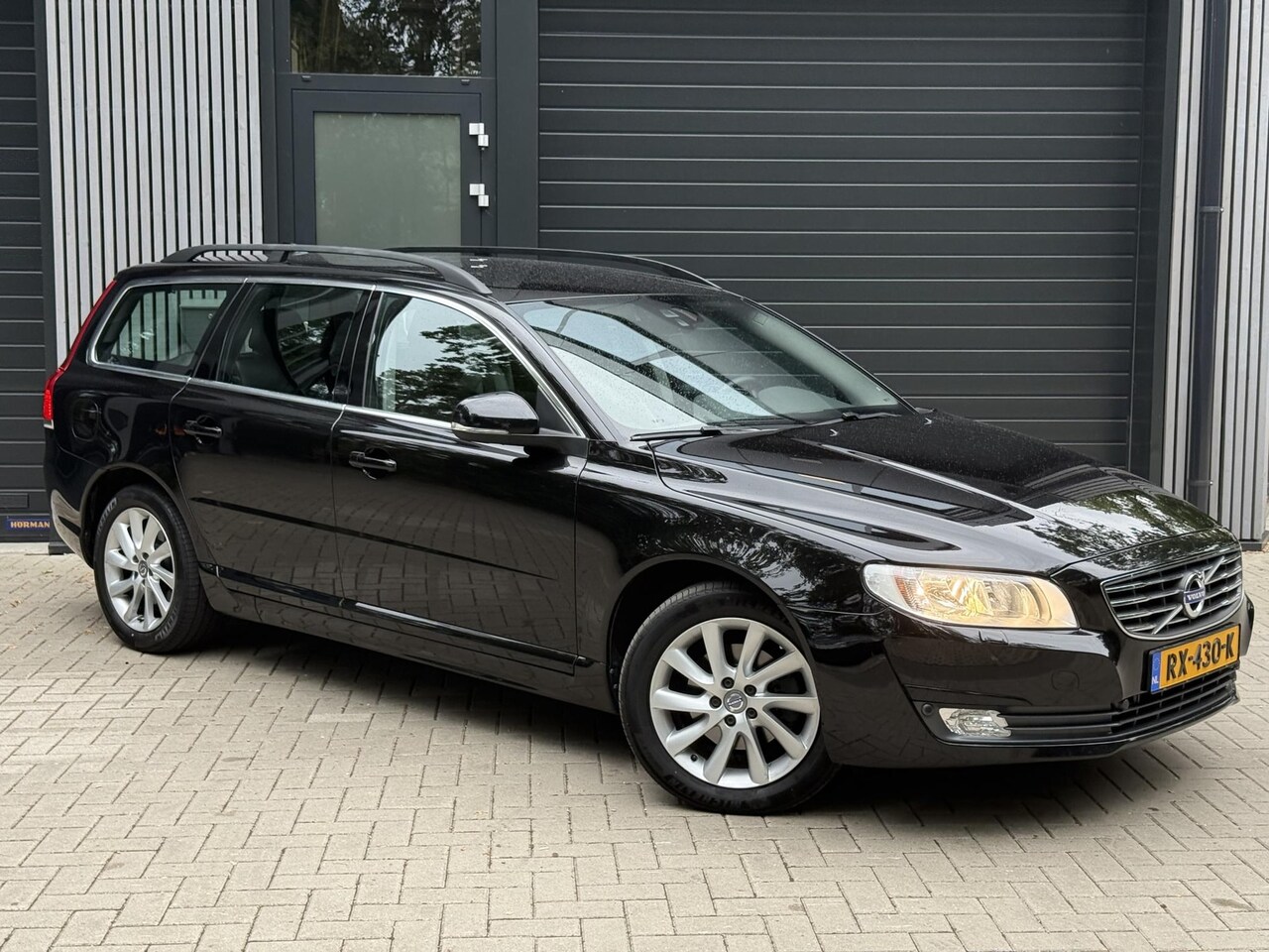 Volvo V70 - 2.0 D2 Inscription Edition 2.0 D2 Inscription Edition - AutoWereld.nl