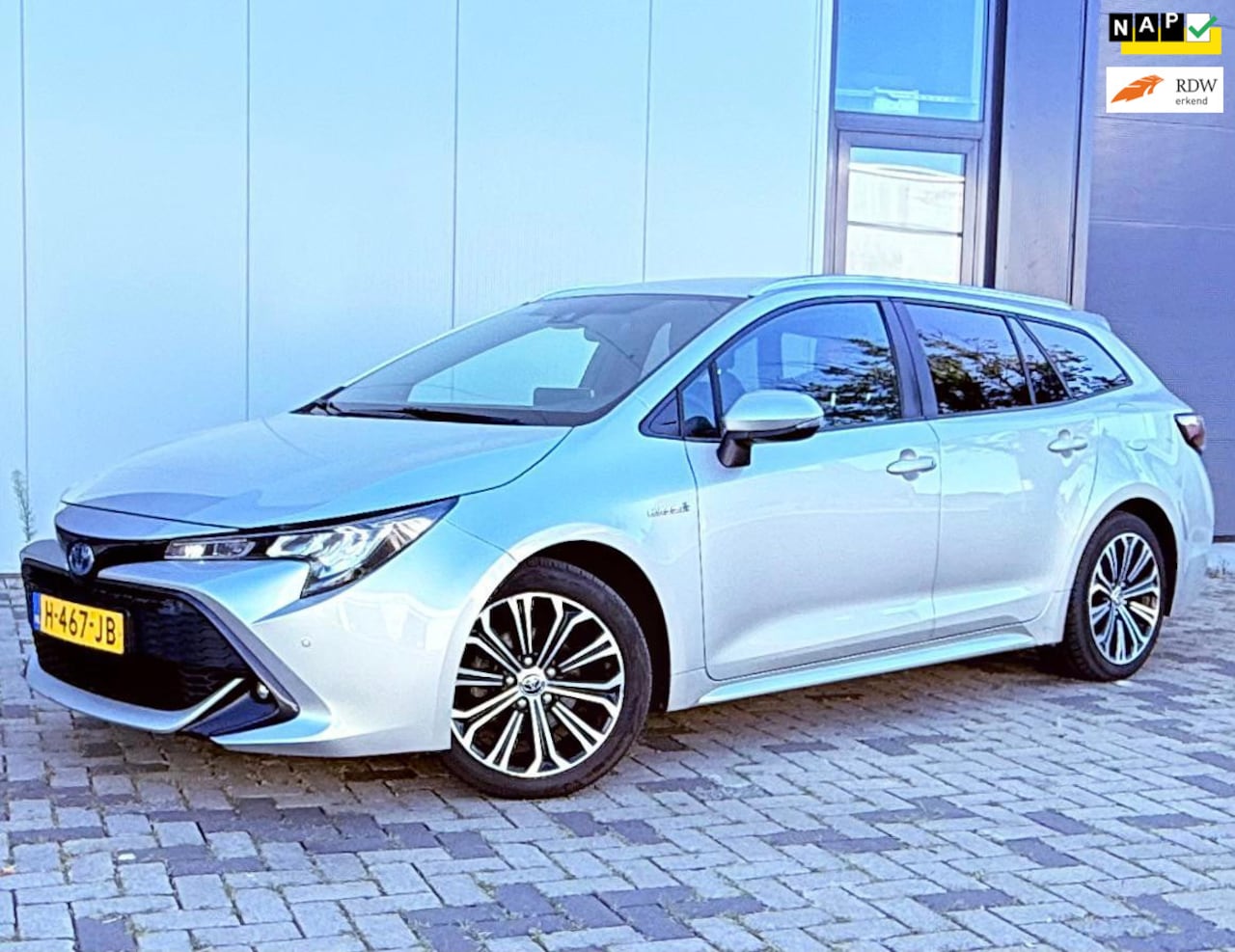 Toyota Corolla Touring Sports - 1.8 Hybrid Business Plus 1.8 Hybrid Business Plus - AutoWereld.nl