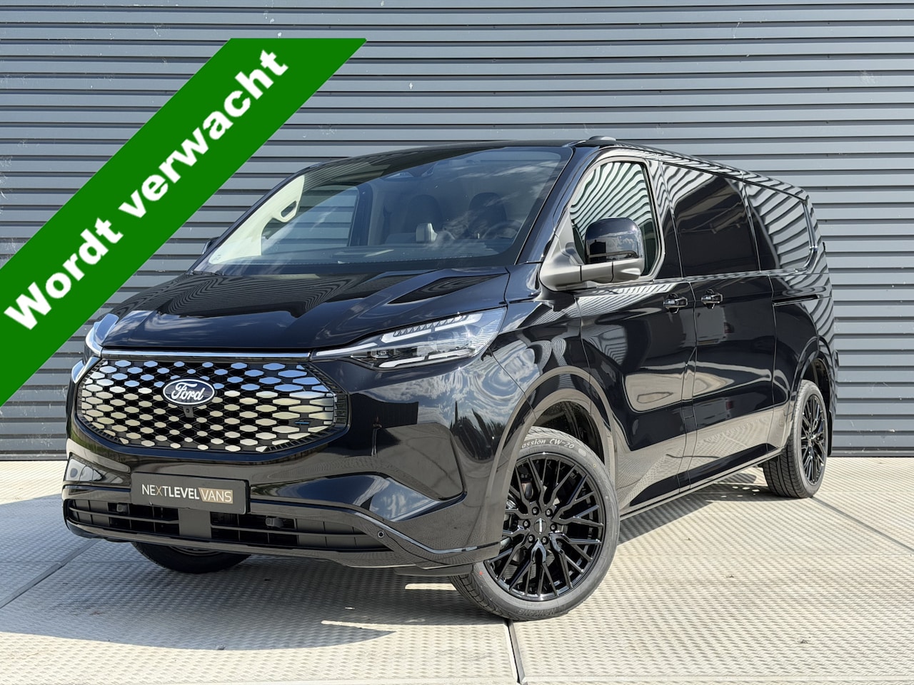 Ford E-Transit Cust. - 340 L2H1 Limited 71 kWh | Dubbele Schuifdeur | Dode hoek | 360 Camera | B&O Audio - AutoWereld.nl