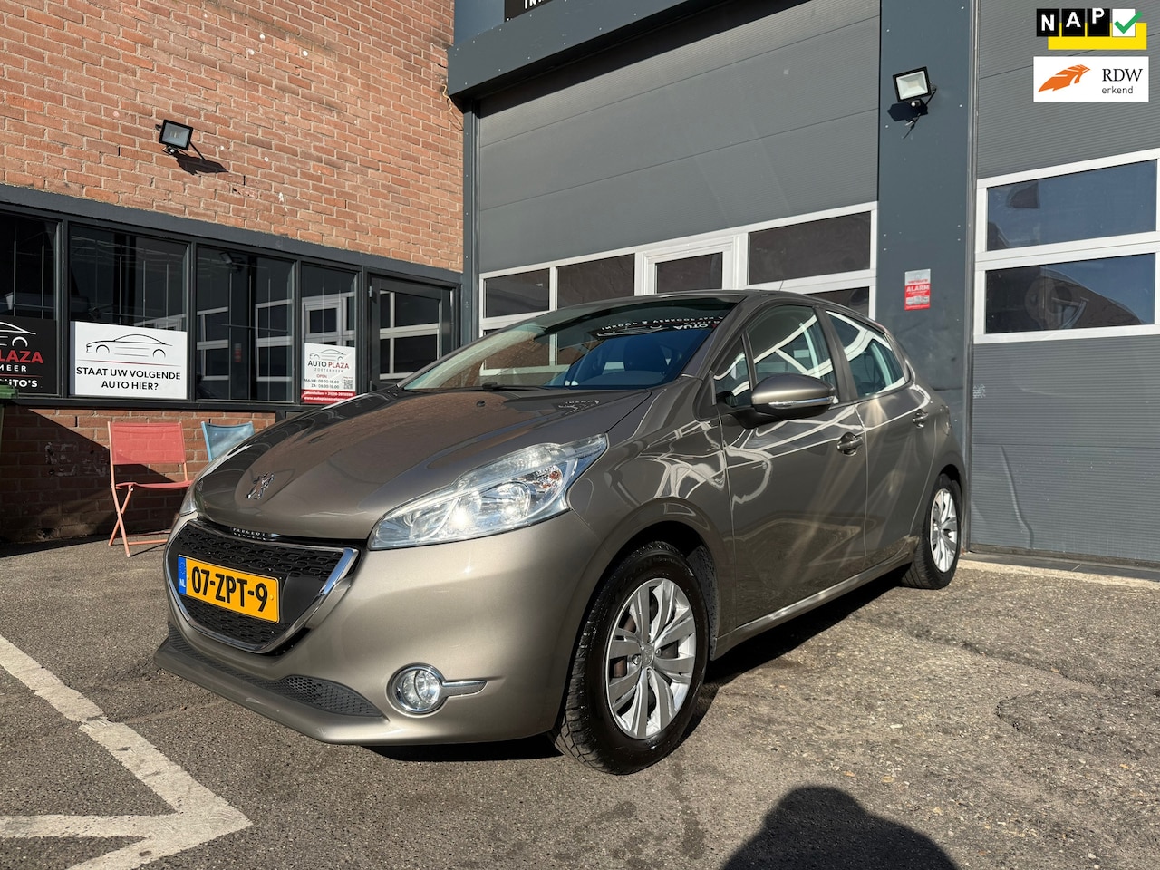 Peugeot 208 - 1.2 Vti Access 1.2 VTi Access - AutoWereld.nl