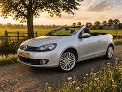 Volkswagen Golf Cabriolet - 2.0 TDI Cup l BlueMotion l Camera l Trekhaak l Cruise l Clima l Bluetooth