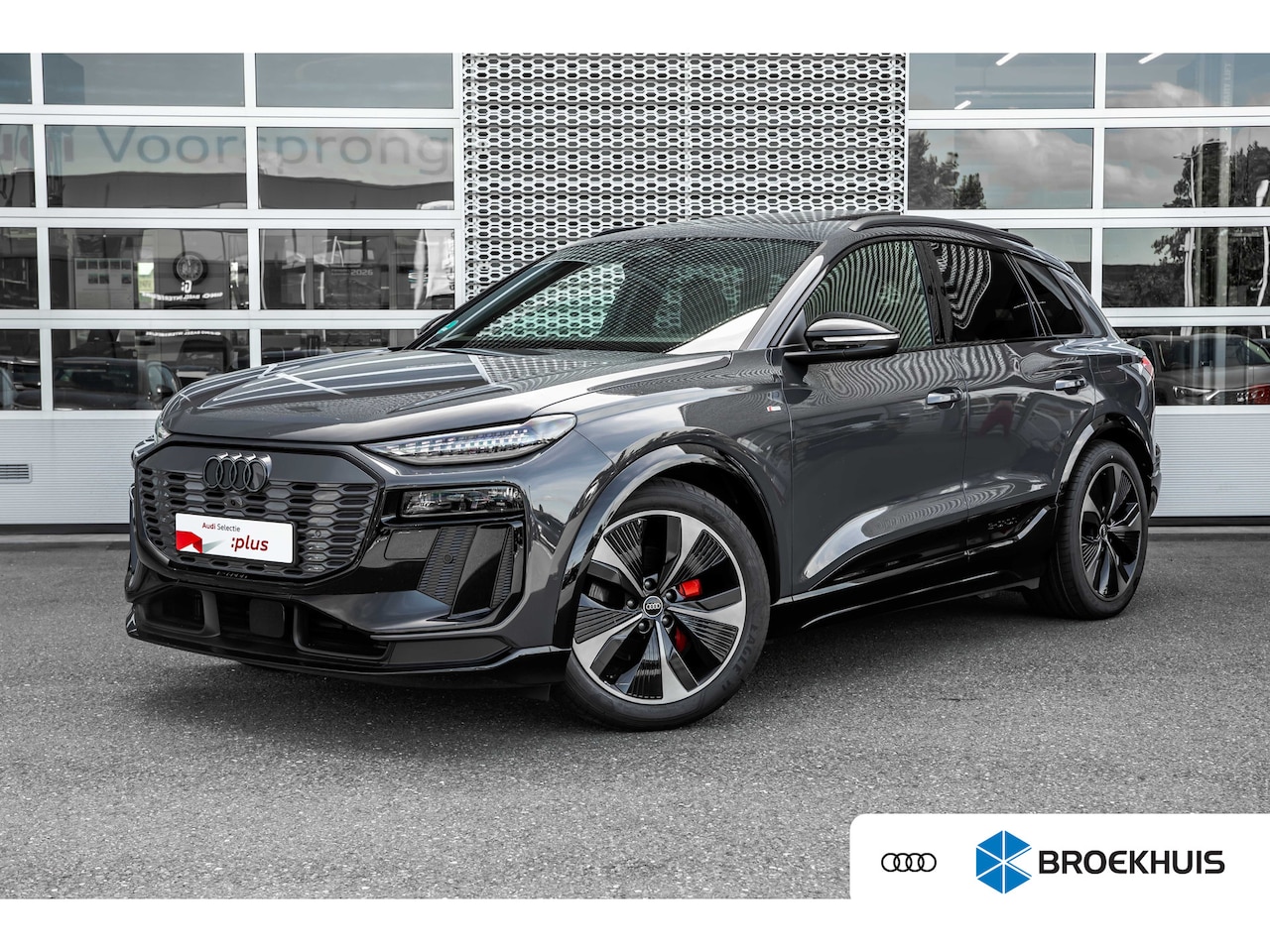 Audi Q6 e-tron - edition 83 kWh | Panoramadak | Luchtvering | Trekhaak | Memory | 360 Camera | Leder | - AutoWereld.nl