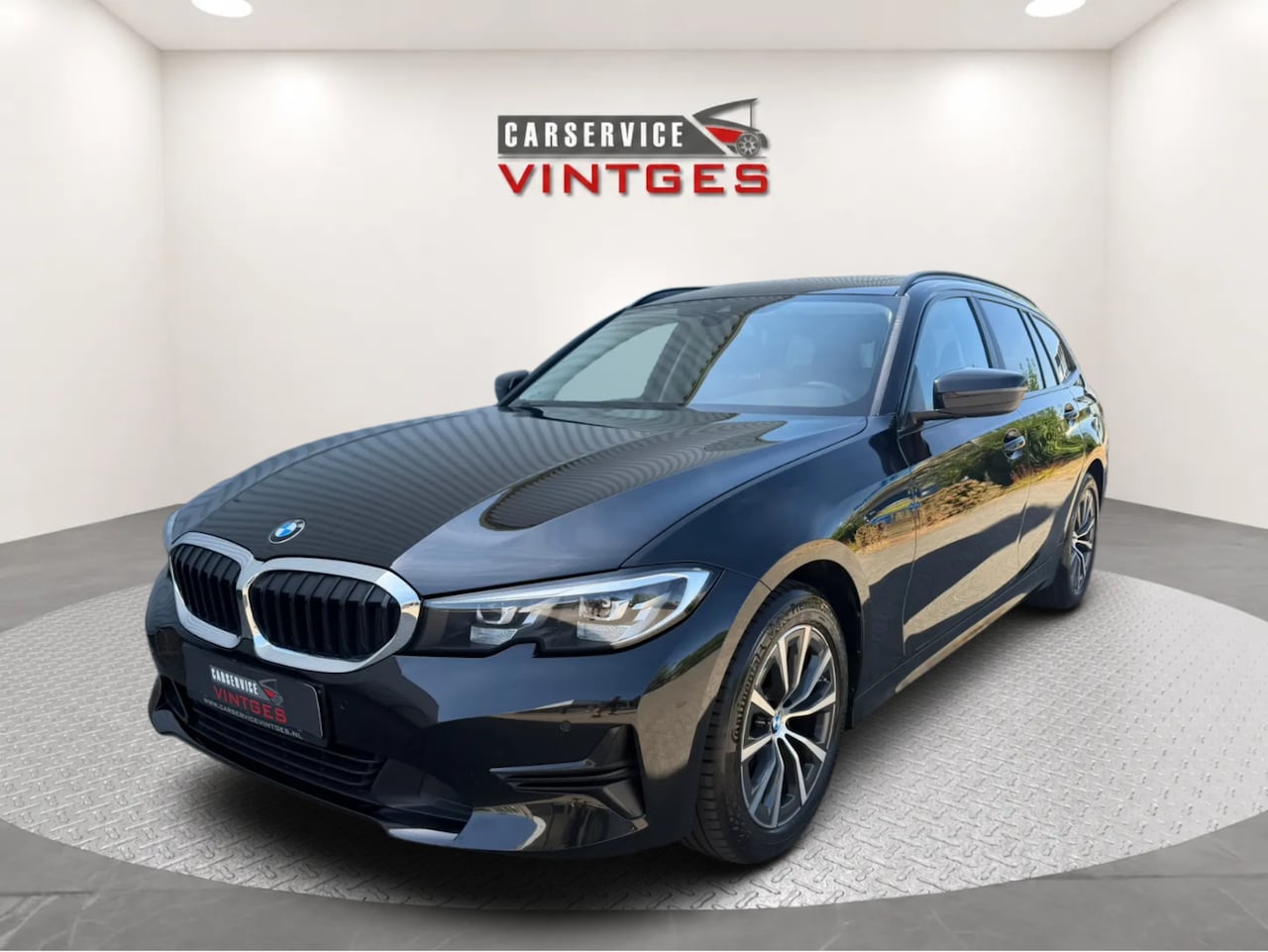 BMW 3-serie Touring - 318i Sport Edition | Panoramadak | Leder | Trekhaak | Digital Cockpit | CarPlay - AutoWereld.nl