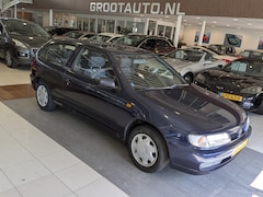 Nissan Almera - 1.4 GX Airco, Trekhaak, Stuurbekrachtiging
