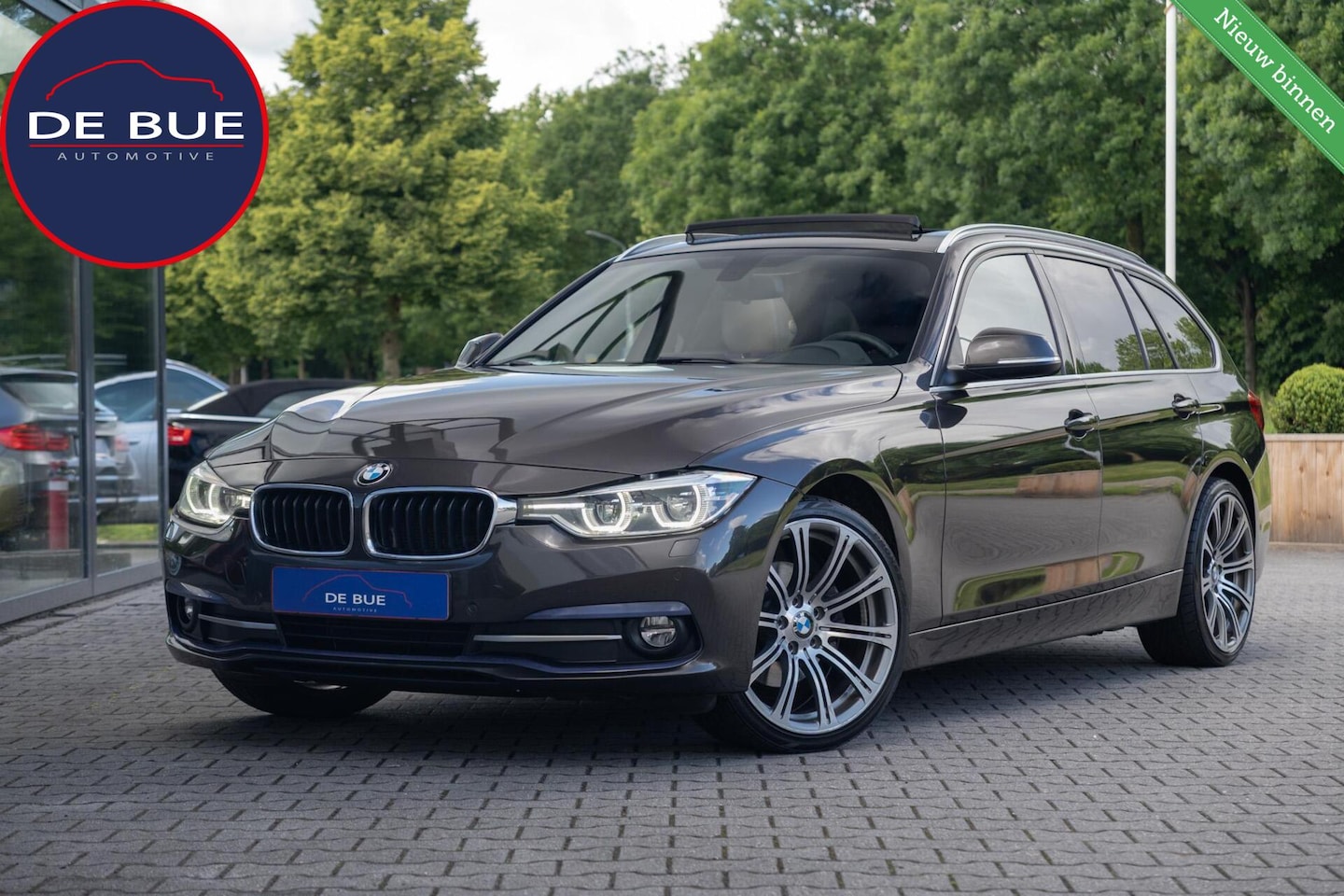 BMW 3-serie Touring - 320d M-Sport Aut.8|Euro6|Org. NL|Trekhaak|Panoramadak|Leder|6 jaar in bezit|Perfect Onderh - AutoWereld.nl