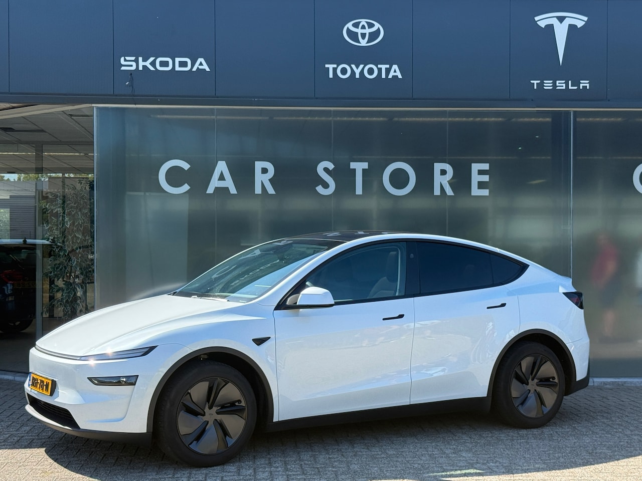 Tesla Model Y - Premium Long Range AWD 75 kWh - AutoWereld.nl