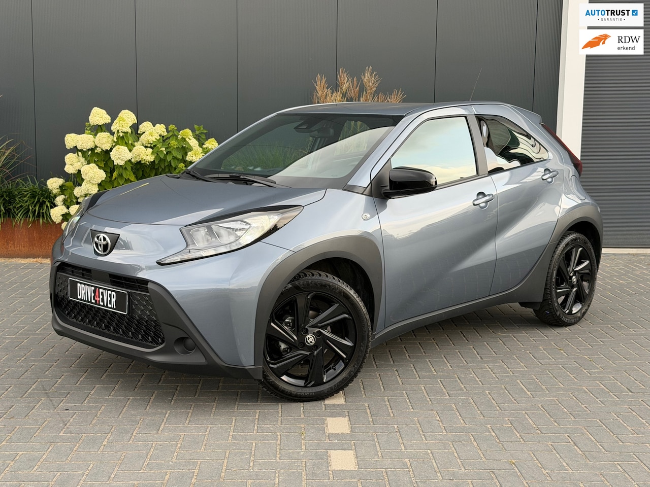 Toyota Aygo X - 1.0 VVT-i | Automaat | Camera | LED | NAVI - AutoWereld.nl