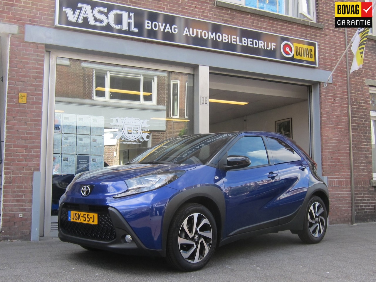 Toyota Aygo X - 1.0 VVT-i MT Pulse Bi-Tone All in Prijs - AutoWereld.nl