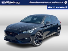 CUPRA Leon - 1.4 e-Hybrid 204 pk Performance / Navigatie / Achteruitrijcamera / App. Connect / Verwarmb