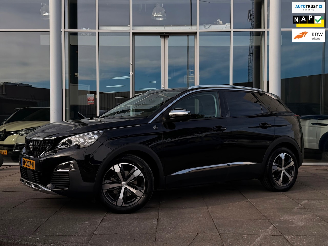 Peugeot 3008 - 1.2 PureTech Crossway|Camera|Carplay|Trekhaak - AutoWereld.nl