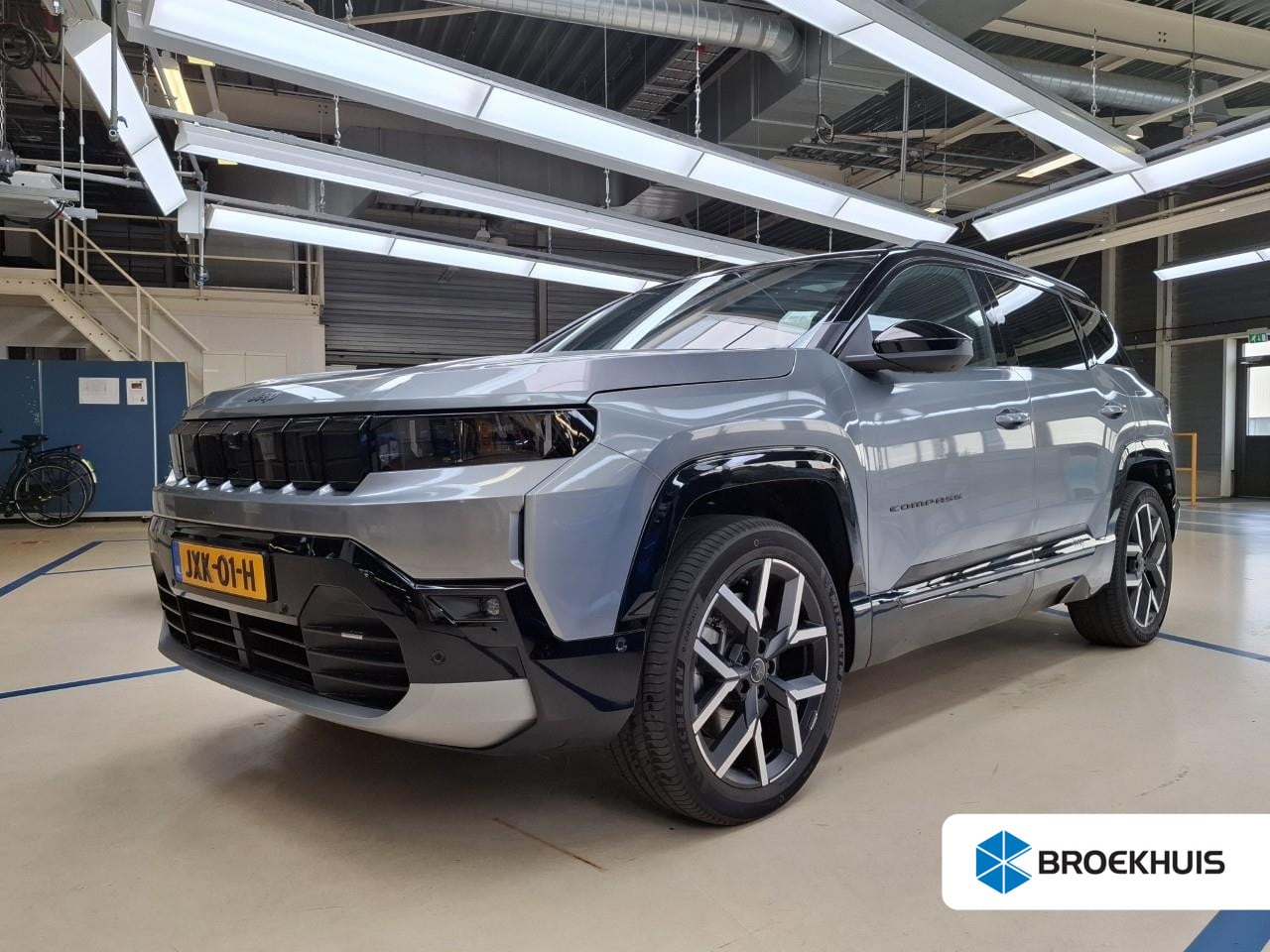 Jeep Compass - First Edition 74 kWh Tot 8 Jaar Garantie! | Schuif-/Kanteldak | Massage | Adaptief Cruise - AutoWereld.nl