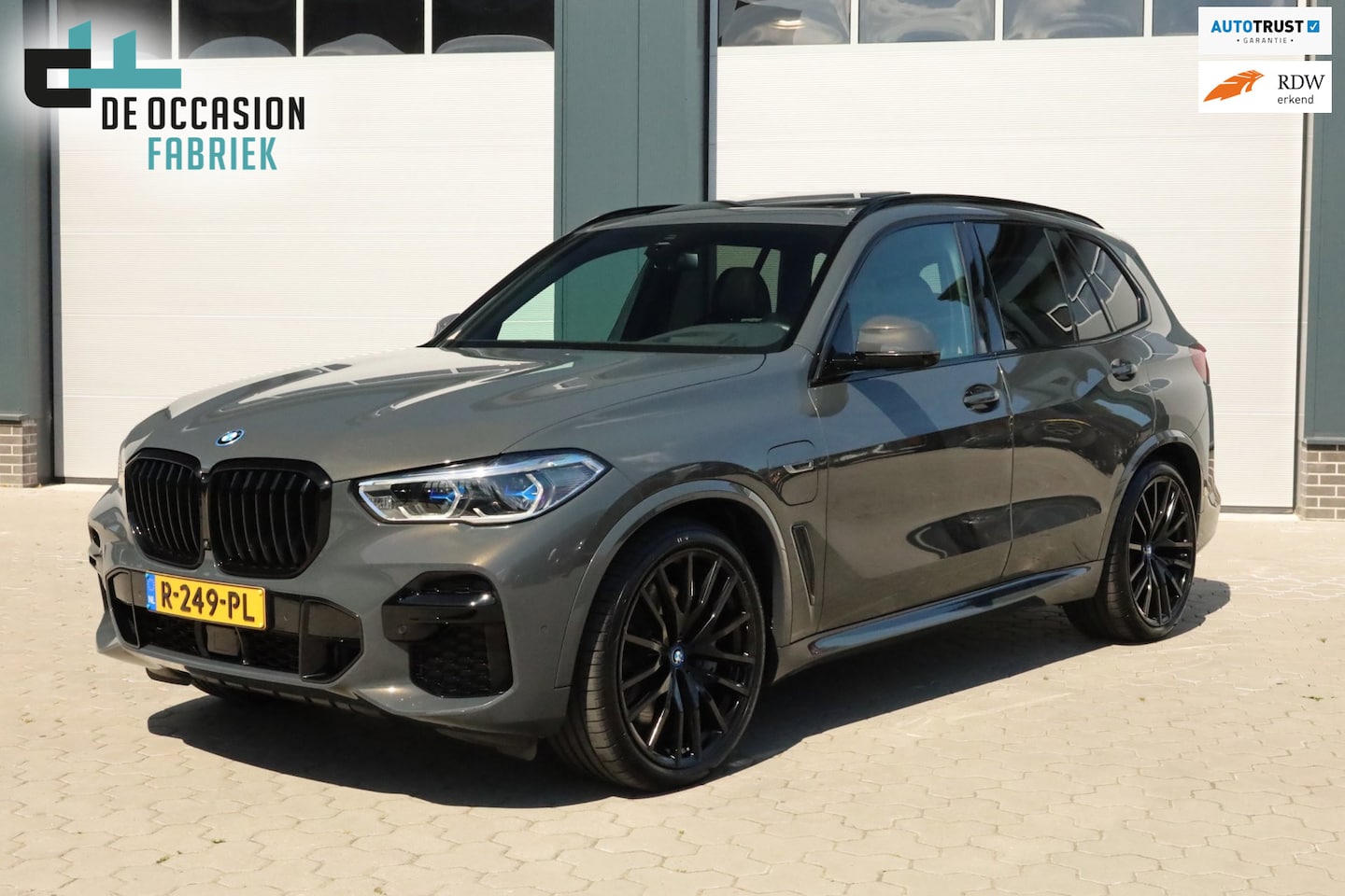 BMW X5 - XDrive45e High Executive Pano Head-up Trekhaak Softclose - AutoWereld.nl