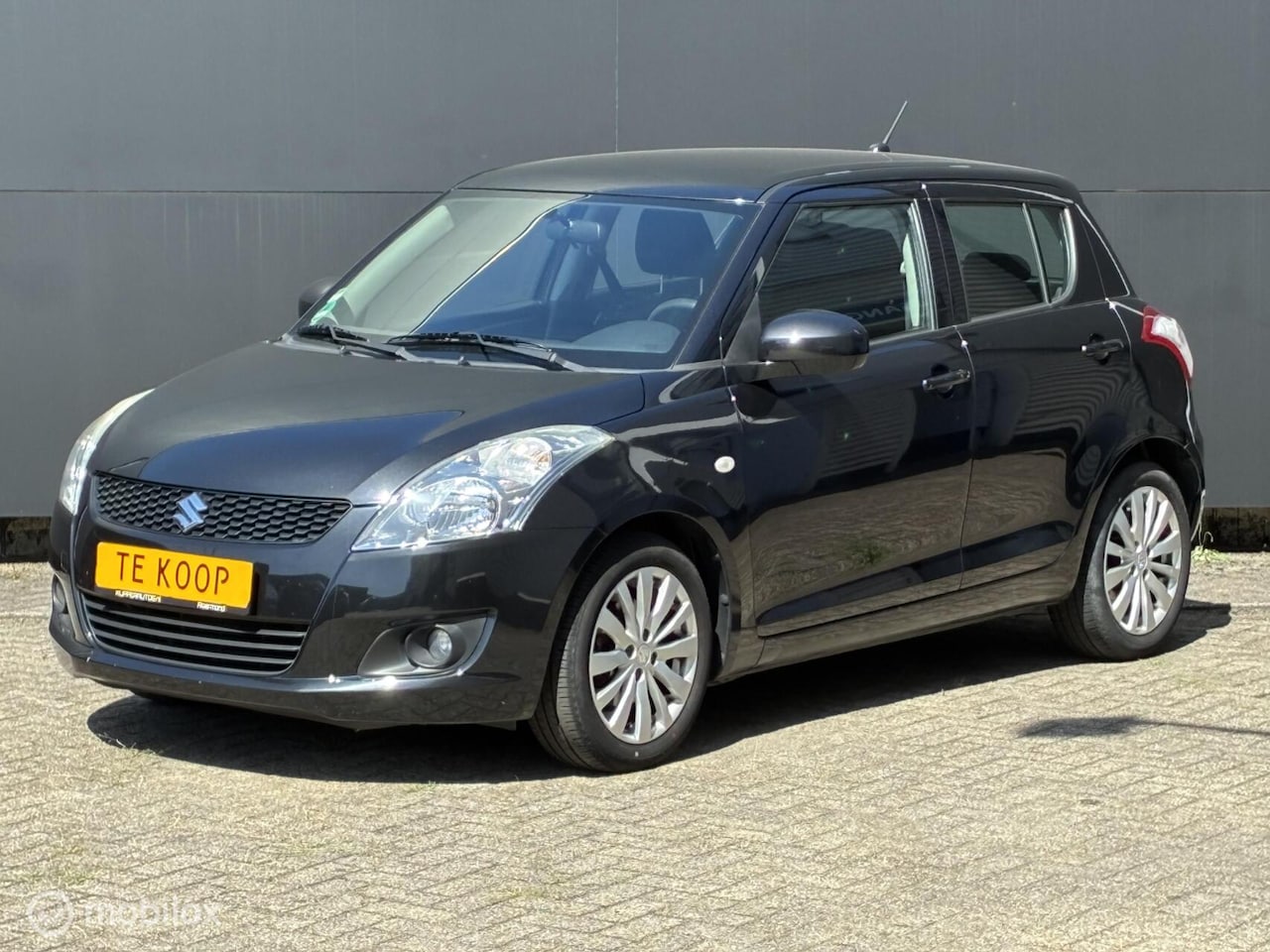 Suzuki Swift - 1.2i Exclusive Key-less - AutoWereld.nl