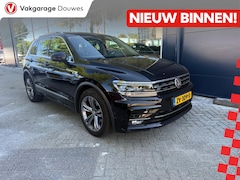 Volkswagen Tiguan - 1.5 TSI ACT Highline Business R |Pano|ACC|Automaat|Leer|