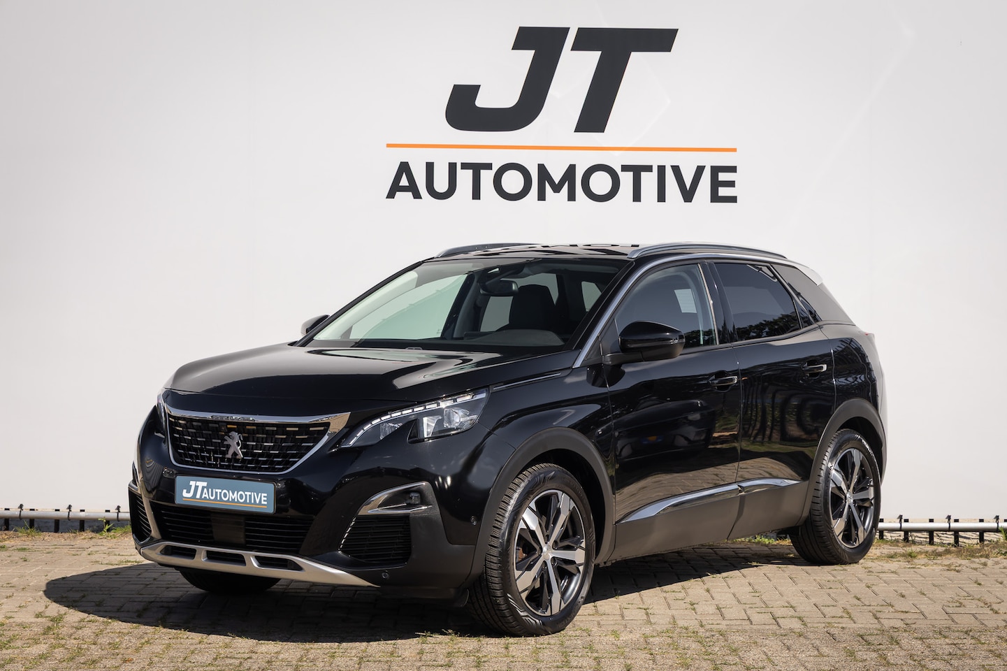 Peugeot 3008 - 1.6 PureT. GT Line 180pk 360 camera | Stoelverwarming | Half ledere bekleding | Elektrisch - AutoWereld.nl