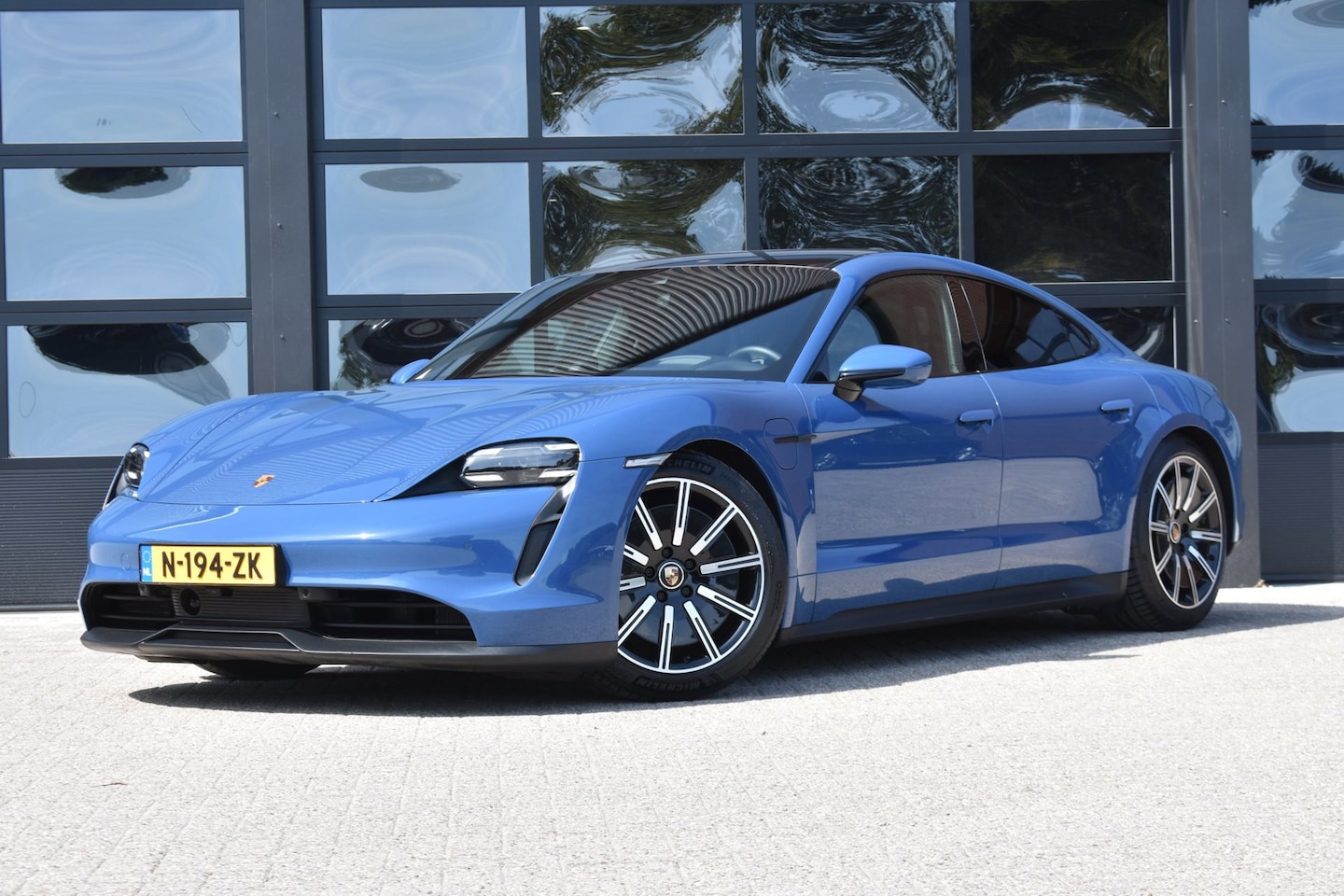 Porsche Taycan - Performance 84 kWh '22 SOH 93,0% Pano Leder LED Inruil mogelijk BTW - AutoWereld.nl