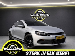 Volkswagen Scirocco - 1.4 TSI Highline Automaat met Climate 17 Inch Navigatie Uniek
