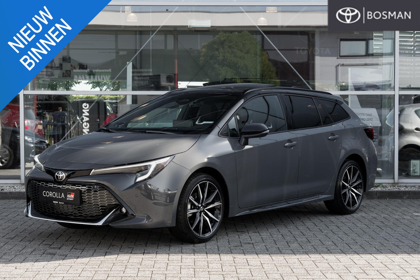 Toyota Corolla Touring Sports - Hybrid 140 GR Sport - AutoWereld.nl