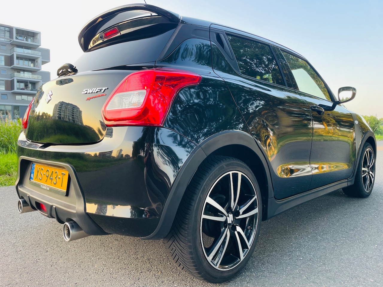 Suzuki Swift - 1.2 Sportline SUZUKI SWIFT 1.2 90 PK/SPORTLINE/DEALER O.HOUDEN/NAP/CARPLAY - AutoWereld.nl