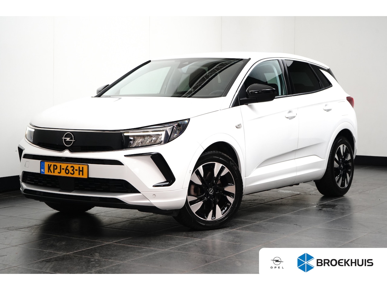 Opel Grandland - 1.6 Turbo Plug-In Hybrid Business Elegance - AutoWereld.nl
