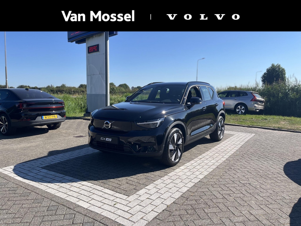 Volvo EX40 - Single Motor Extended Range Plus Europa 82 kWh | Memory Stoelen | Climate Pack | Harman/Ka - AutoWereld.nl