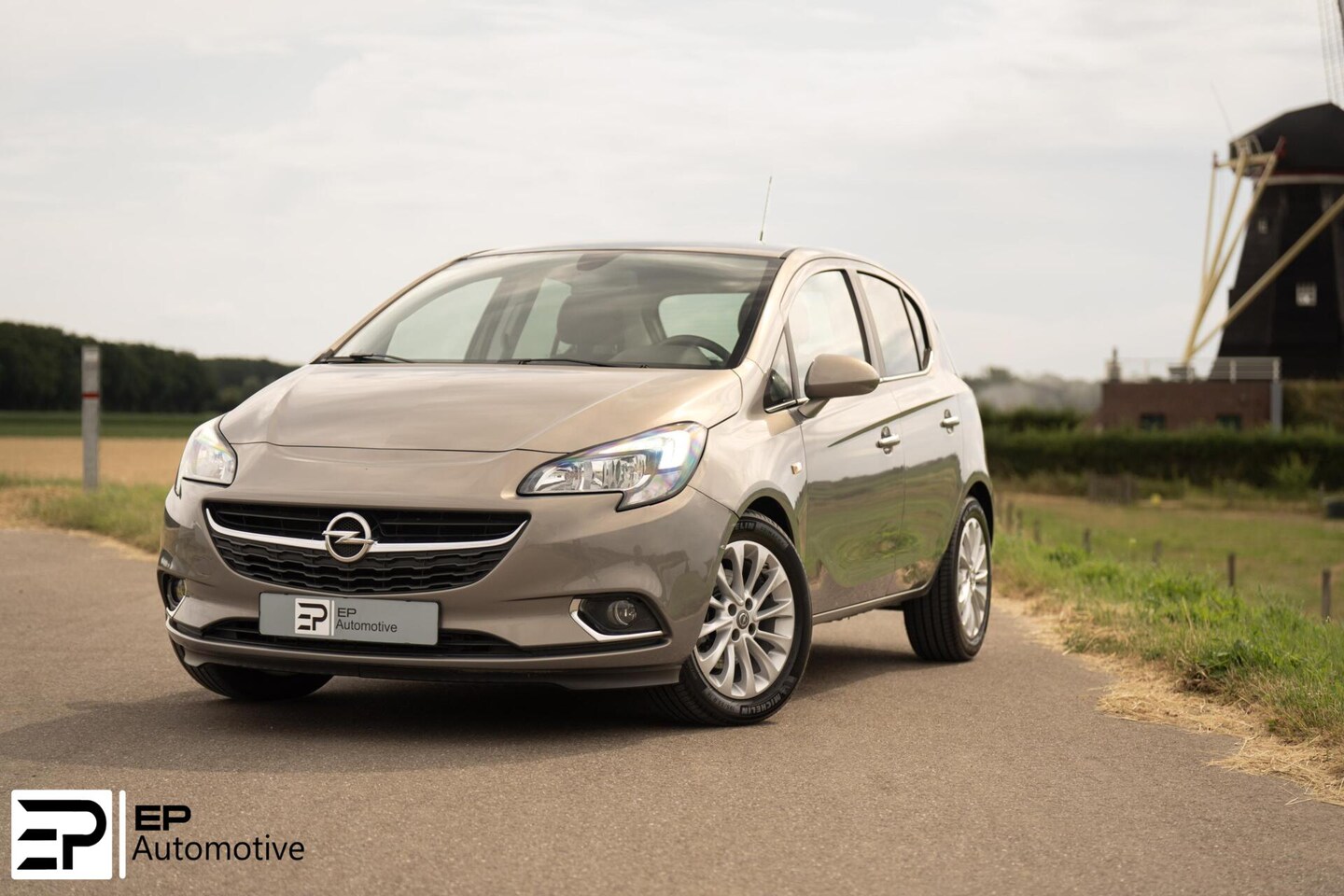 Opel Corsa - 1.4 Turbo|CarPlay|Climate|DealerOnderhouden|Leder - AutoWereld.nl