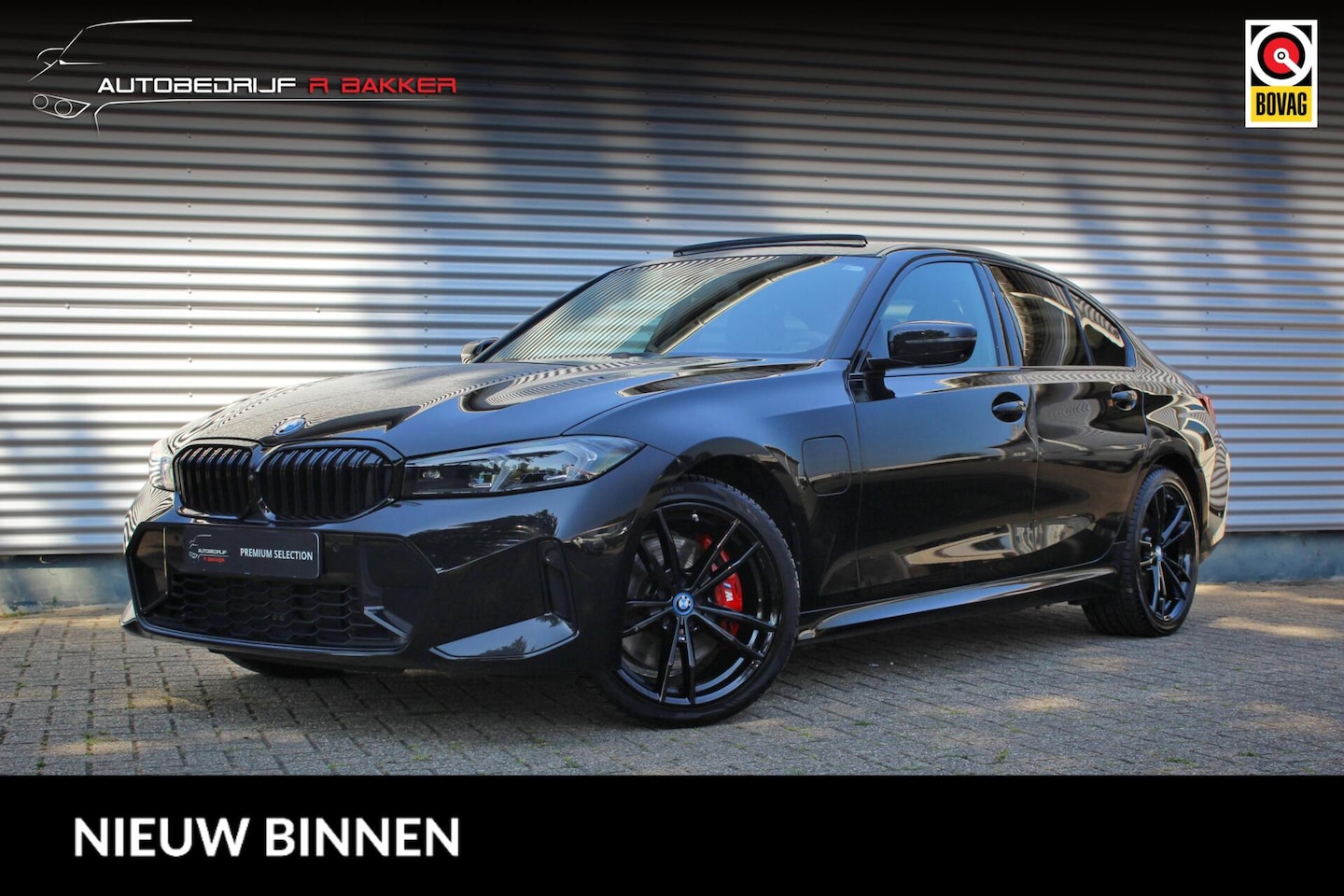 BMW 3-serie - 330e M Sport // Panoramadak | Harman Kardon Surround | Shadow Line Plus | 360 camera | Dri - AutoWereld.nl