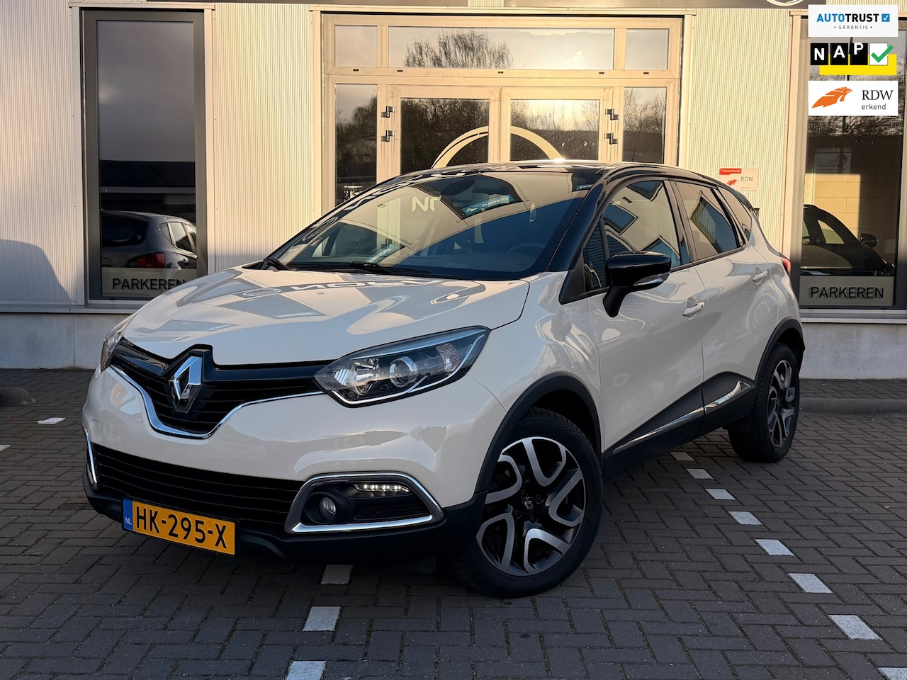 Renault Captur - 0.9 TCe Dynamique|Navi|Pdc|Keyless - AutoWereld.nl