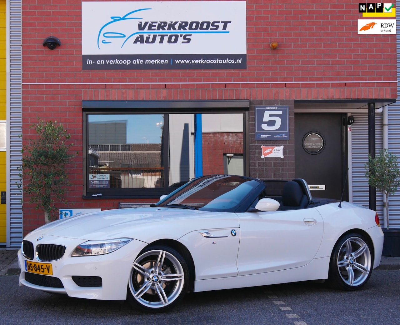 BMW Z4 Roadster - SDrive18i. m-sport. leder. stoelverwarming. navi - AutoWereld.nl