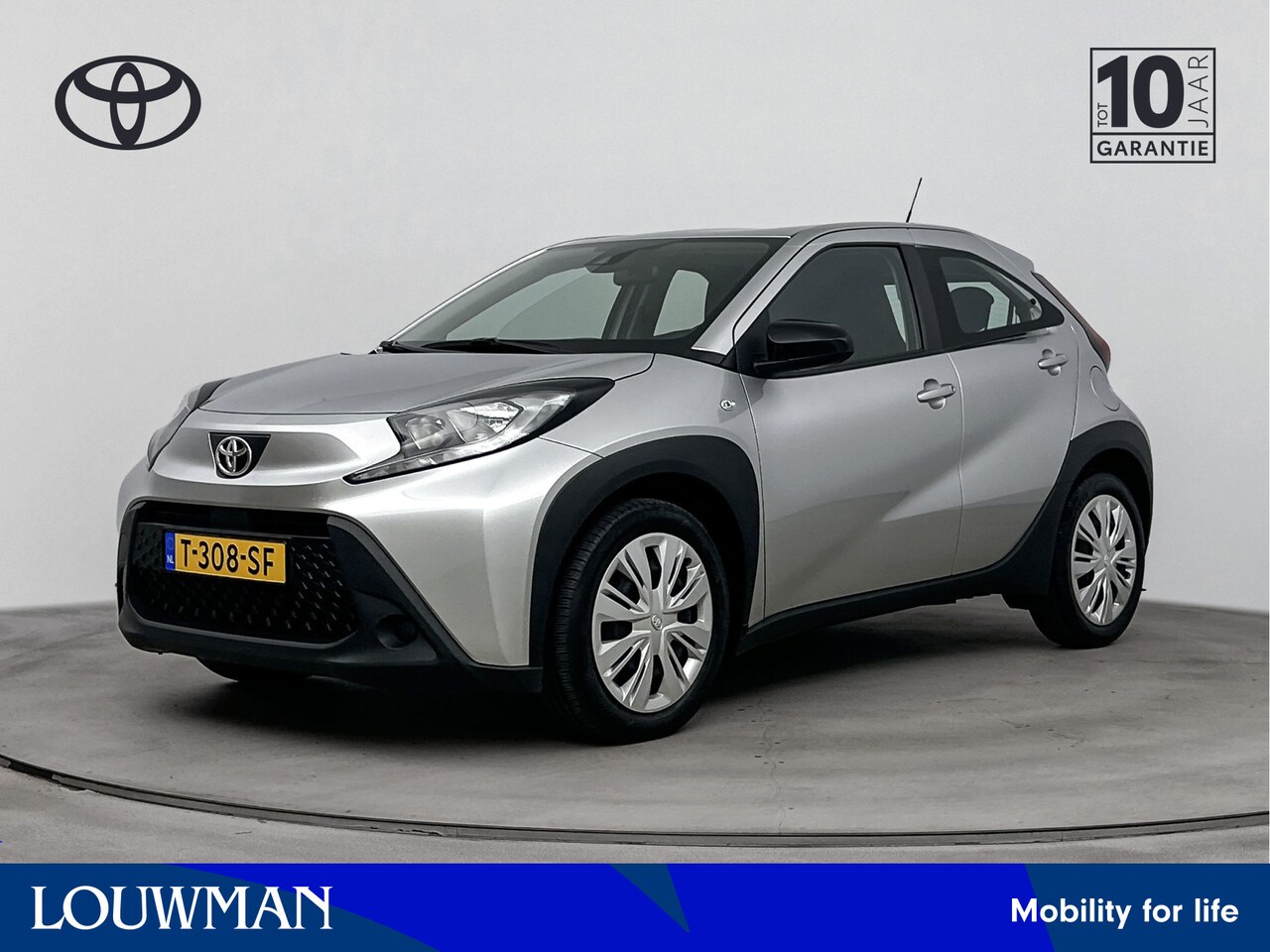 Toyota Aygo X - 1.0 VVT-i MT Play | Airco | Apple Carplay-Android Auto | Parkeercamera | - AutoWereld.nl