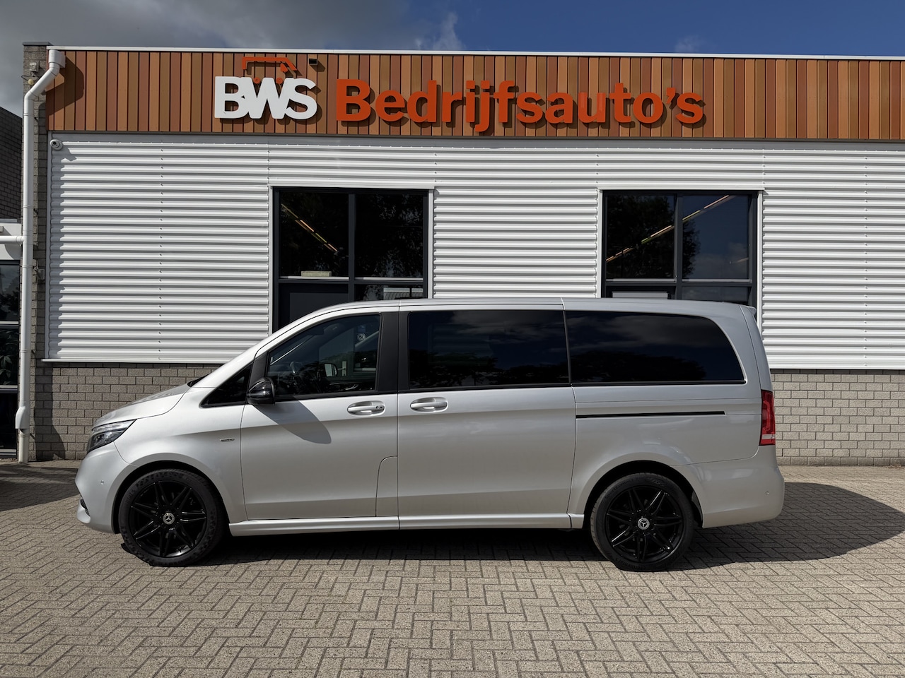 Mercedes-Benz V-klasse - 250d Lang L2H1 DC 5 persoons Edition / vaste prijs rijklaar € 36.950 ex btw / lease vanaf - AutoWereld.nl