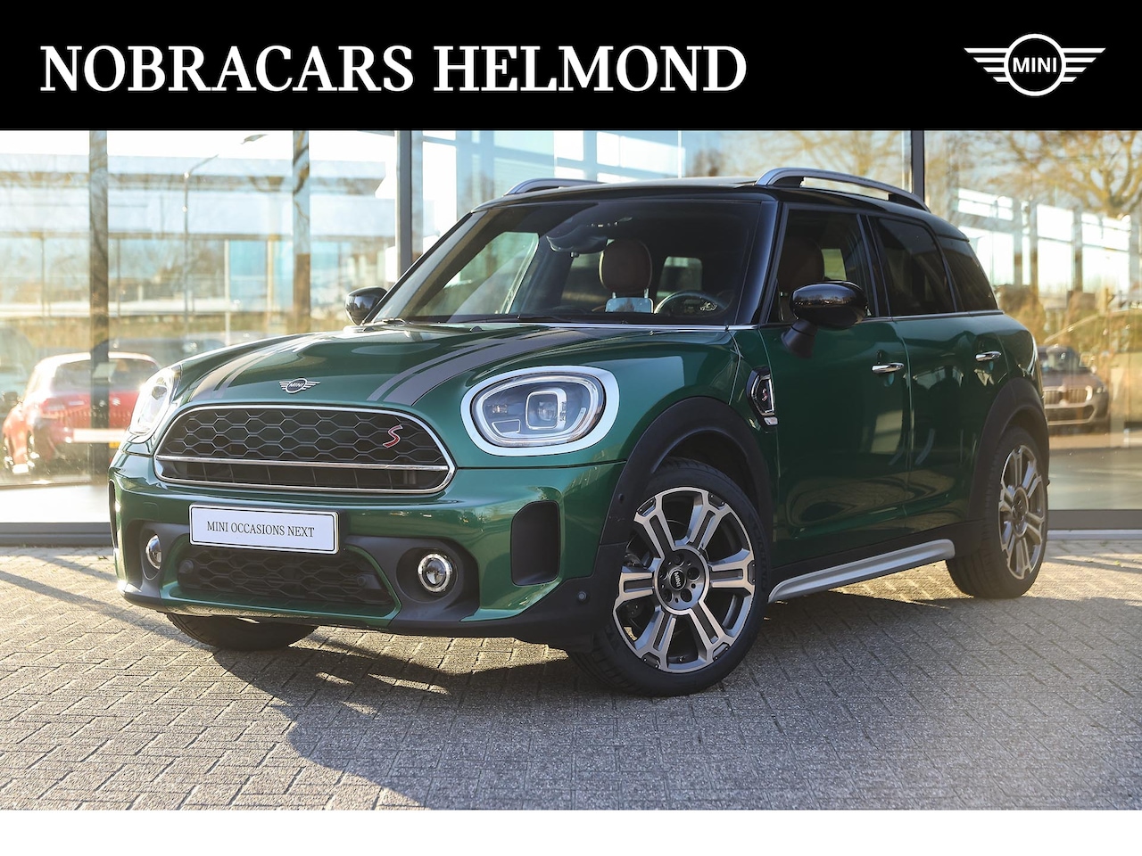 MINI Countryman - Cooper S Classic Automaat / Trekhaak / Panoramadak / Comfort Access / Achteruitrijcamera / - AutoWereld.nl