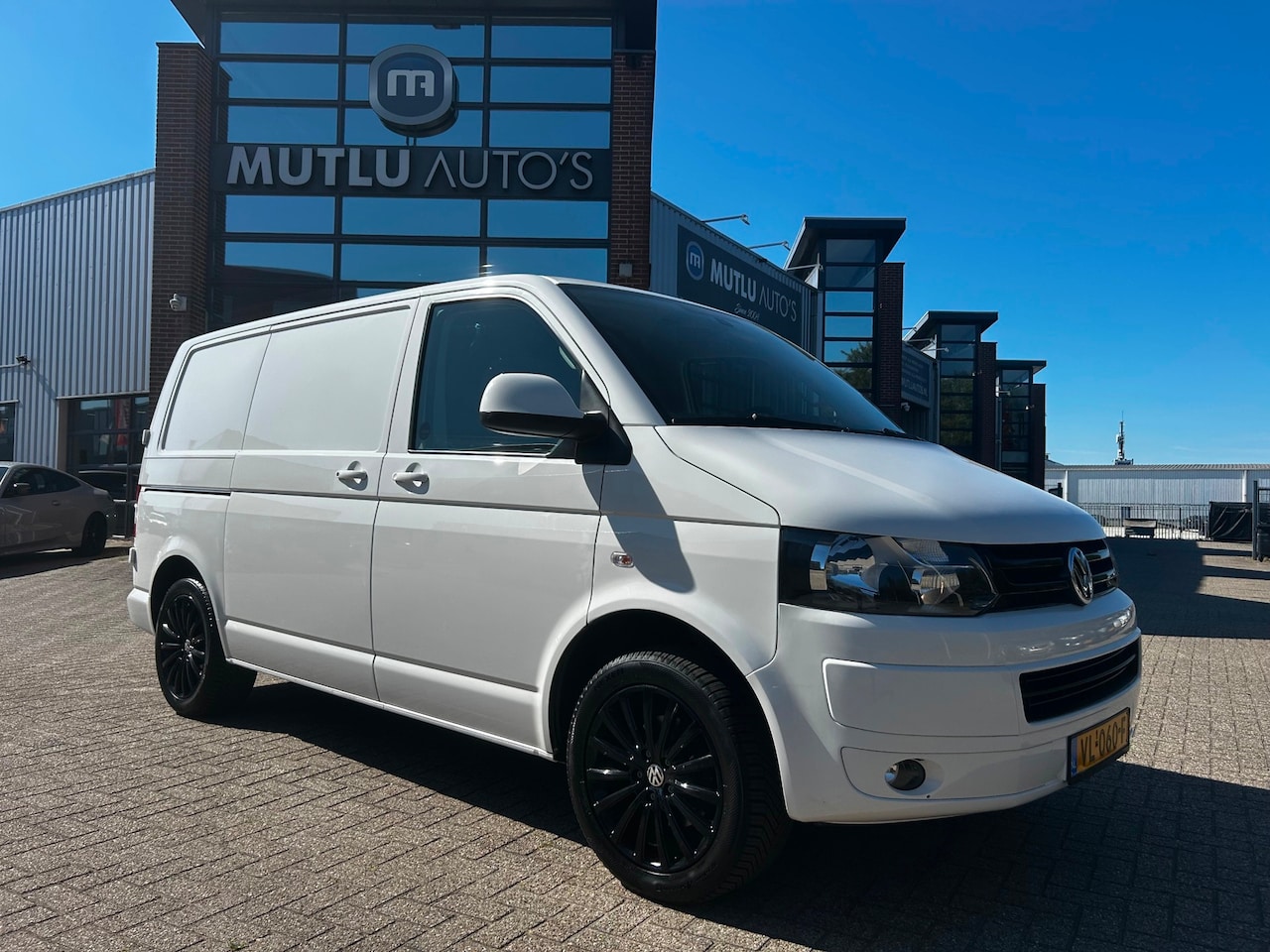 Volkswagen Transporter - 2.0 TDI L1H1 T800 NAP PDV NAVI - AutoWereld.nl